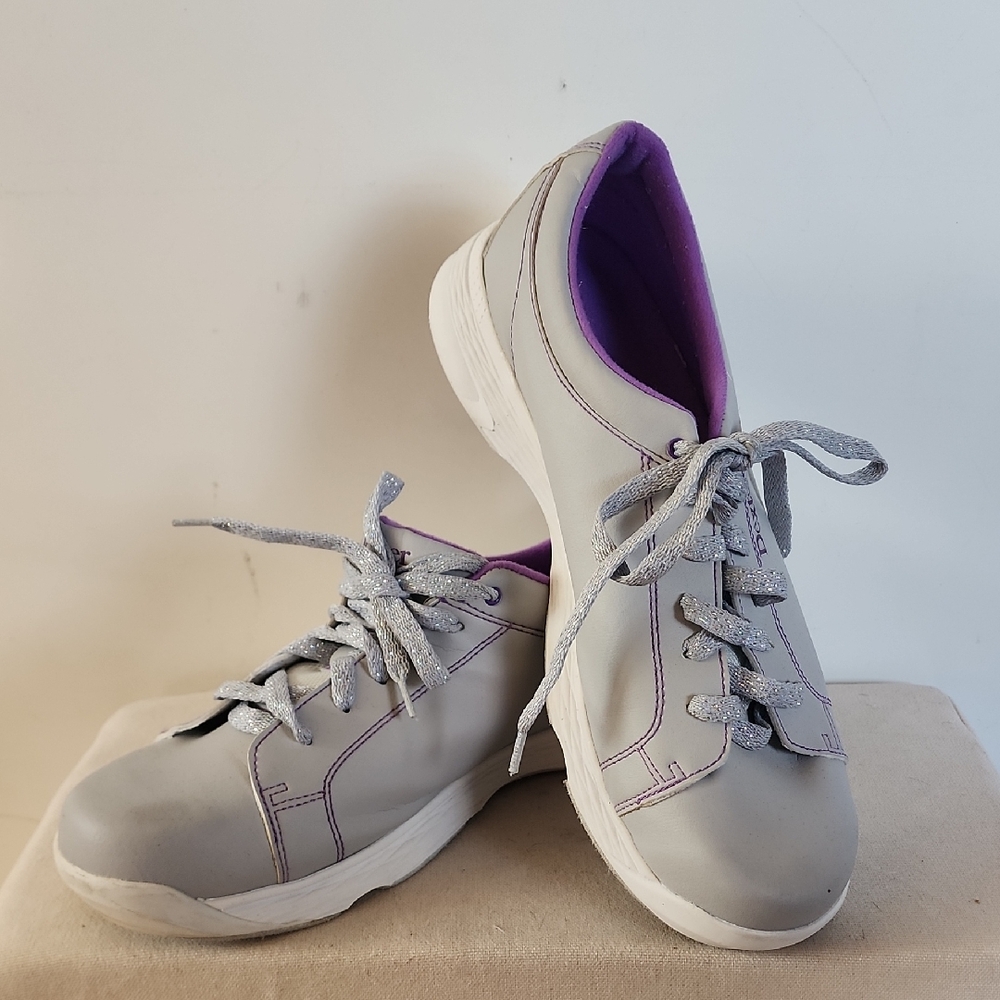 Dexter Women's Bowling Shoes.
